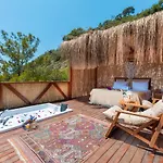酒店 La Boheme Kabak Adults Only