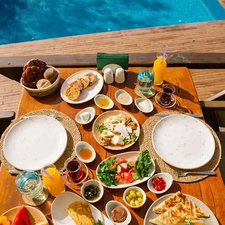 La Boheme Kabak Adults Only 法拉尔雅