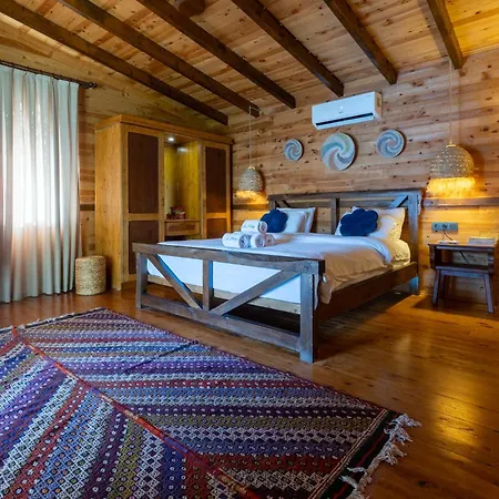 La Boheme Kabak Adults Only *