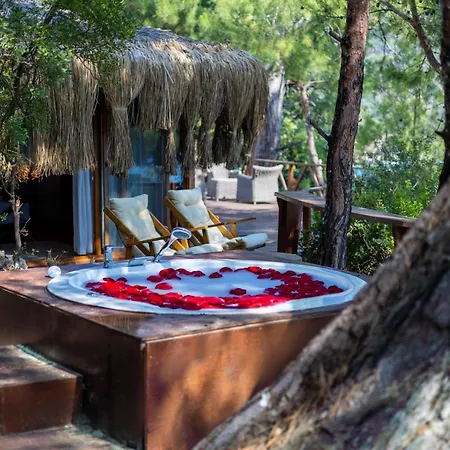 La Boheme Kabak Adults Only Szálloda