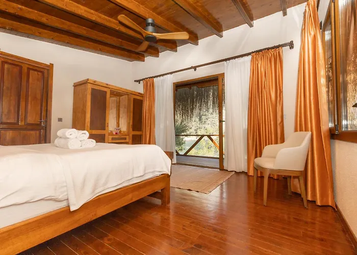 La Boheme Kabak Adults Only