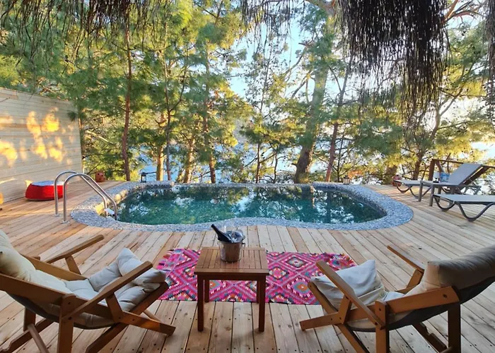 La Boheme Kabak Adults Only